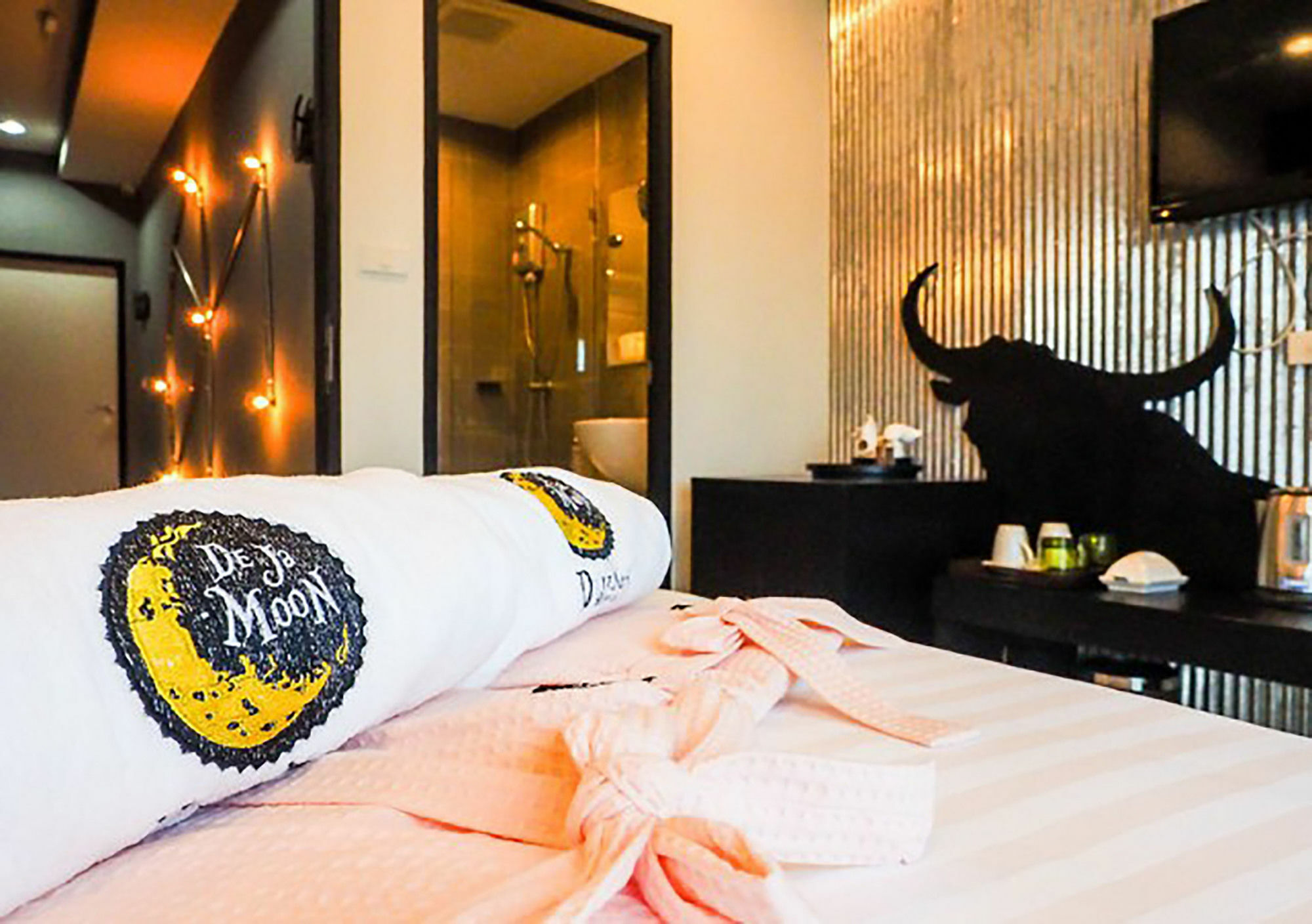 De Ja Moon Hostel Chiang Mai Ngoại thất bức ảnh